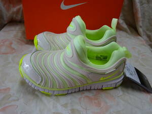 ★新品 NIKE DYNAMO FREE TD 21 cm X4