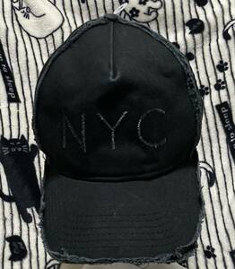 超激レア!!ダメージ仕様メッシュキャップ♪【NEW ERA ニューエラ／NYC】ブラックカラーキャップ/スナップバック/フリーサイズ帽子CAP男女OK