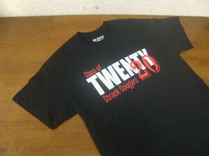 ☆管理NO.714☆サイズM 古着 GILDAN TWENTY 20 Class of Cougars ヴィンテージ Tシャツ ブラック色系☆