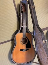 YAMAHA　FG300M ヤマハ　アコギ　アコースティックギター　難アリ　ハードケース付き_画像1