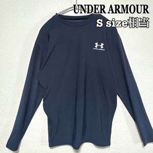 UNDER ARMOUR アンダーアーマー スポーツウェア 長袖 ロングスリーブ ロンT 紺色 ネイビー サラッとした生地感 古着 海外古着