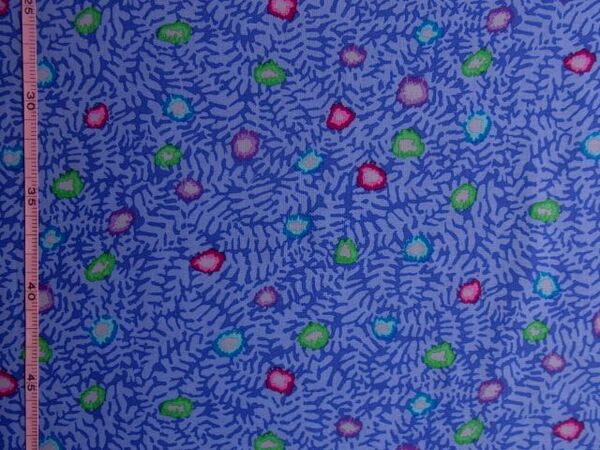 ★Kaffe Fassett(ケイフ・ファセット)♪Moss Flower：モスフラワー２０９５♪105×50★【NE1835-A】