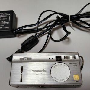 希少品　Panasonic　デジカメ　DMC F7