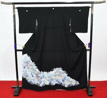 黒留袖 結婚式 風景文 松 庭園 五つ紋 家紋 身丈158cm 裄丈66cm ★着物 e-716 桜庭呉服店_画像1