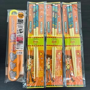 (新品) スライド式 箸&箸箱セット ぞうさん & (新品) 箸 トイストーリー4 ウッディ 21cm 3膳セット