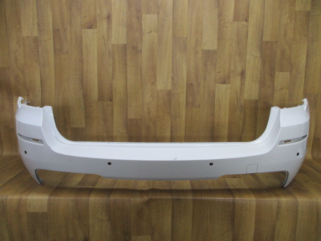 C2/ BMW F10/F11 5シリーズ純正リアバンパー19017412/190 174 12-