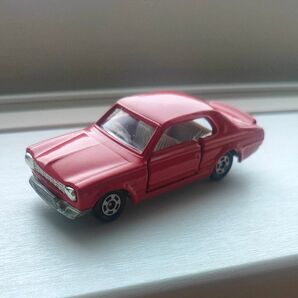 トミカ 日産スカイライン H・T 2000GT-R レーシング