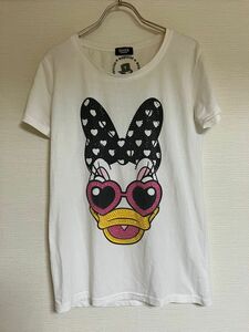 デイジー　サングラス　Tシャツ