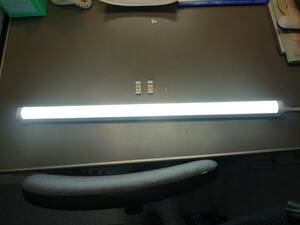 ２０W型LED　１２V～３０V DC　色温度昼白色　５０００K　９W　明るさ１０００Lm