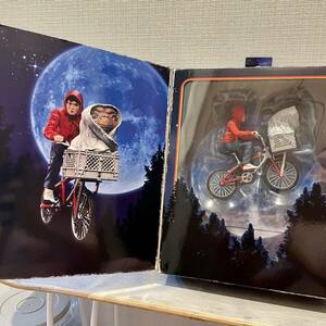 ネカ E.T. 7インチ アクションフィギュア E.T. & エリオット with バイク neca フィギュア 40周年記念 アメリカン雑貨 アメリカ雑貨