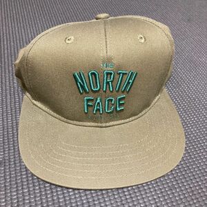 THENORTHFACEカーキ　キャップ一度のみ着用