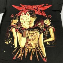 SR9A2. バンドTシャツ Mサイズ　BABY METAL ② ベビーメタル　半袖Tシャツ_画像2