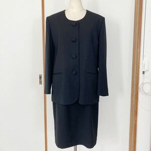 ブラックフォーマル 喪服・礼服・冠婚葬祭　サイズ 13ＡＲ　日本製　ジャケット&スカート　レディース・婦人用