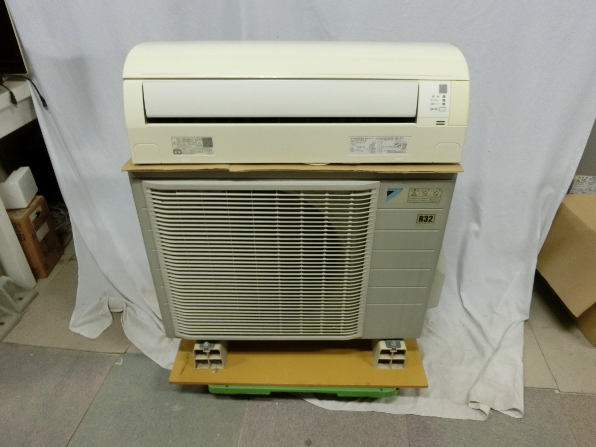 ヤフオク! -「ダイキン daikin」(壁掛型) (エアコン)の落札相場・落札価格