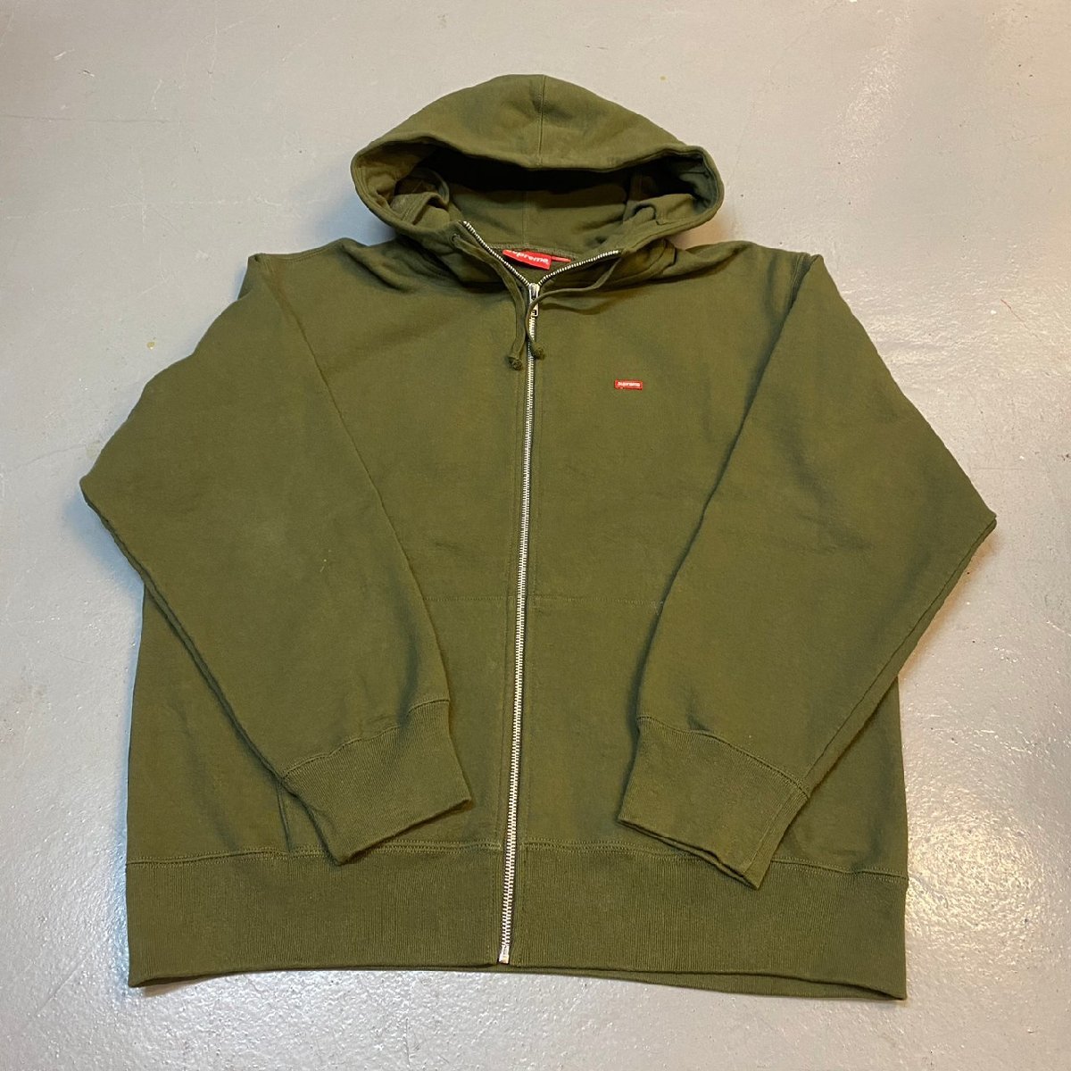 Yahoo!オークション -「supreme small box zip up hooded sweatshirt