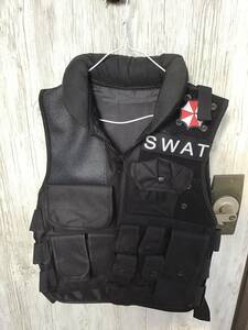 バイオハザード biohazard アンブレラ社 SWAT ワッペン付 タクティカルベスト ベスト サバゲー サバイバルゲーム 