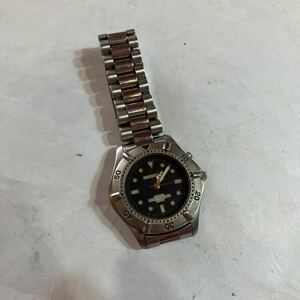 稼動品　腕時計　LAUREN BEAU 女性用　WATER RESISTANT 10BAR 美品　ライトつきます。