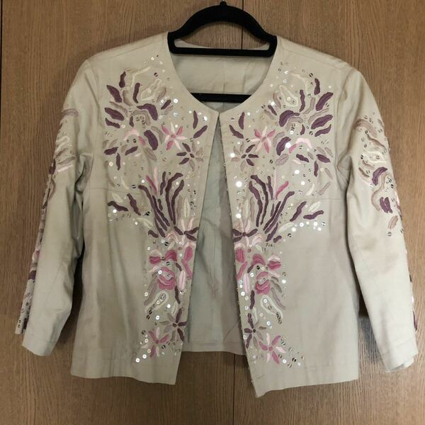 花の刺繍のジャケット　13号　スパンコール刺繍