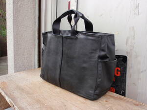  beautiful goods! made in Japan ARTISAN&ARTIST( arte . The n and artist ) nylon . leather combination . black . business bag / document bag / handbag 