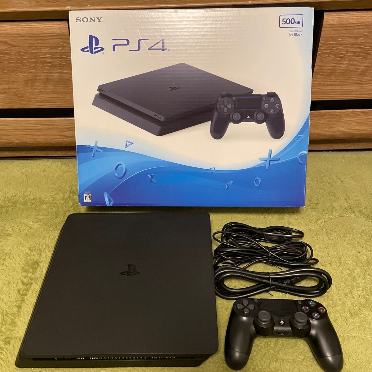 PlayStation4 本体ジェット・ブラック 500GB CUH-2000AB01｜PayPayフリマ