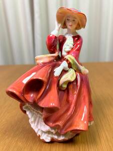 Royal Doulton フィギュリン　HN 1834 TOP O' THE HILL 英国製