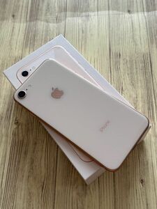 iPhone8 ゴールド 64GB SIMロック解除 Apple GOLD