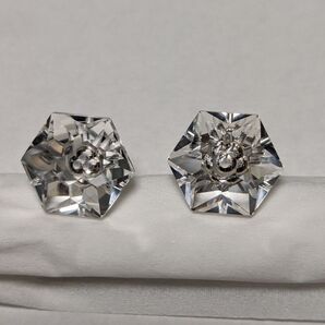 本水晶18金ピアス