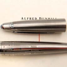 新春大放出☆ダンヒル G.M.T. AD2000 高級限定万年筆 本物・未使用 ALFRED DUNHILL AD2000 G.M.T. Fountain Pen. GREENWICH MILLENIUM._画像5