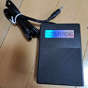 ジャンク品　メーカー　品名　型番不明　SUSTAIN PEDAL　ペダル　キーボード