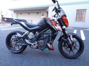 KTM 200デューク　走行5449km　ABS付き　とてもきれいな車体です純正キー2本ありますメモリーカード1枚