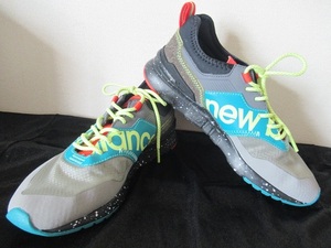 ★new balance ニューバランス★CMT997H★/グレイ/グリーン☆軽量スニーカー/ジョギング＊ウォーキング/男女兼用★23.5cm♪