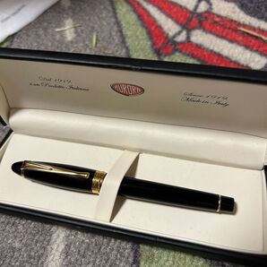 【最終処分値下げ!早い者勝ち】アウロラ イプシロン ブラック万年筆(中古)