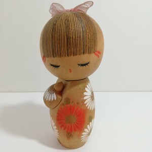 創作こけし 青木蓼華 作 ひな菊 高さ14.5cm [伝統工芸品 郷土玩具 日本人形 日本美術 こけし 木彫り 置物 あぶくま洞]