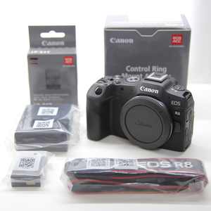 【極美品／オマケ付】Canon EOS R8 フルサイズミラーレスカメラ ボディー キャノン デジタルカメラ コントロールリングマウントアダプター