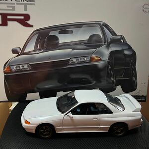 1/12 フジミ　プラモデル　AXESシリーズ　日産　スカイラインGT-R BNR32 前期型　ホワイトパール　 完成品