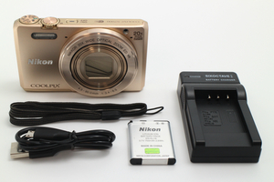 4202- ニコン Nikon デジタルカメラ COOLPIX S7000 ゴールド 20倍ズーム 1605万画素 超美品