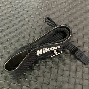【送料無料】Nikon ニコン カメラ ストラップ 黒　幅細　1