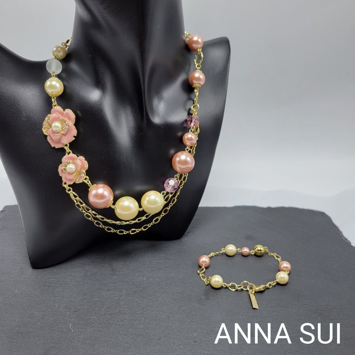 美品 ANNA SUI ネックレス×２ ピアス×１ 蝶 ゴールド 箱・横型｜Yahoo