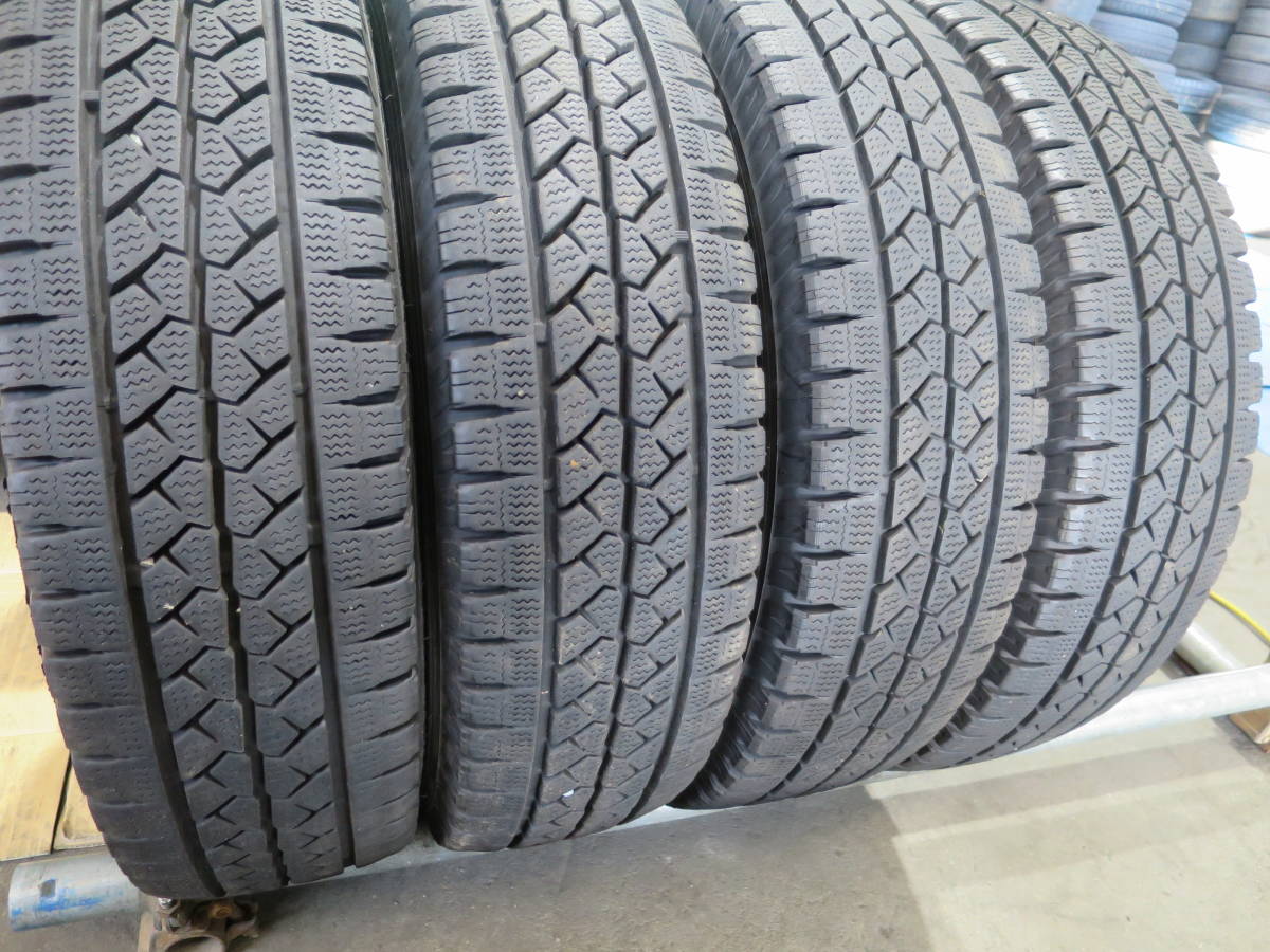 ブリヂストン スタッドレス VL1 195/80R15 107/105L LT バリ山 ハイエース-