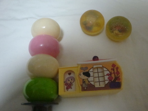  Junk McDonald's happy set ........NHK Nintama Rantaro super ball .. house .... set 