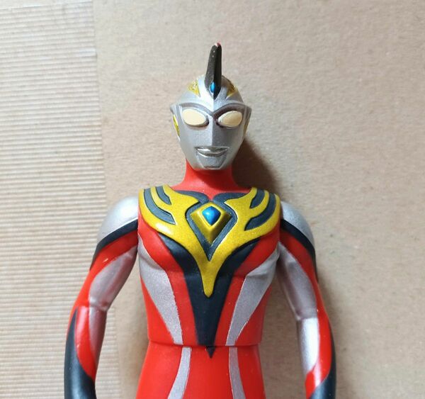 ウルトラマンジャスティス　 約17cm　ウルトラヒーローシリーズ　ウルトラ怪獣シリーズ　 ソフビ　フィギュア　絶版