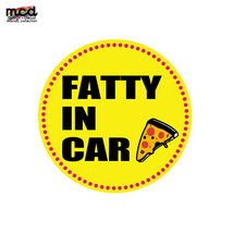 カーステッカー FATTY in CAR イエロー 7cm おでぶちゃんが乗っています ぽっちゃり乗車中 デブ活 ユーモア_画像1