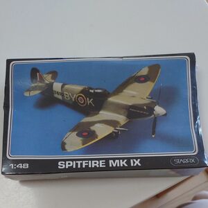 プラモデル STARFIX SPITFIRE　MK IX 縮尺模型　1:48　イスラエル製