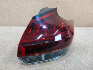 【良品】日産 キックス P15 右テールランプ LED ICHIKOH イチコー D252【R5-3802B-CA】