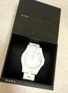 MARC BY MARCJACOBS 腕時計