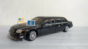 1/24 アメリカ大統領 専用車両 2001 アメ車 ダイキャスト製 ミニカー