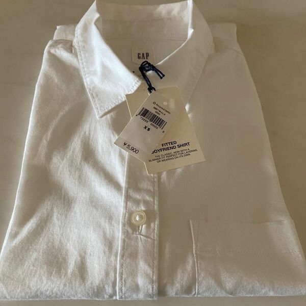 【未使用品】タグ付き　GAP. ホワイト長袖シャツ　XSサイズ