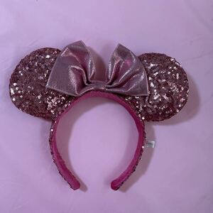 カチューシャ　ミニー　ピンク色　スパンコール&リボン　プチ仮装　ハロウィンに　Disney ディズニーリゾート TDR