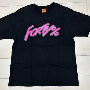 W-TAPS FORTY 40% ロゴ Tee 黒×ピンク Mサイズ 中古品 ダブルタップス 限定 古着 ボロ