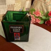 氷入れアイスペール♪ PASSPORT SCOTCH WHISKY パスポート　スコッチウィスキーの氷入れ♪ ツマミ付き_画像1